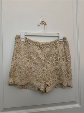 Collection Costa Blanca Ivory Crochet Lace High Rise Shorts S